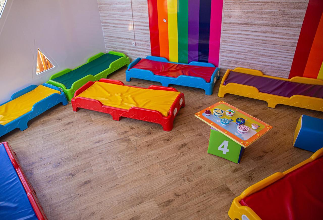 Waves Aqua Resort Kenitra Luaran gambar A nursery in the UK